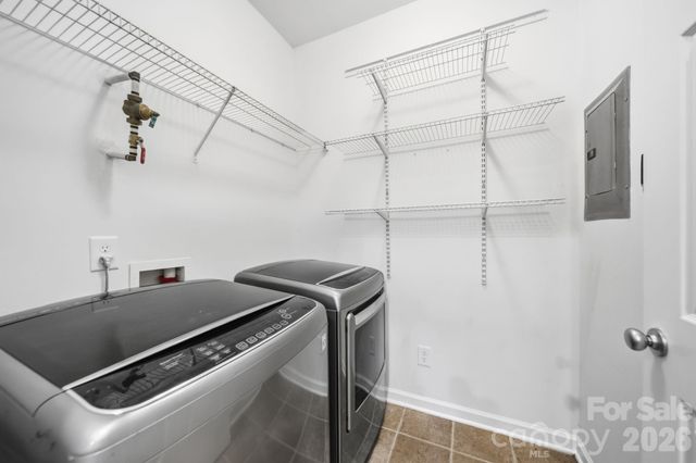 643 Raphael Place, Charlotte, NC 28205