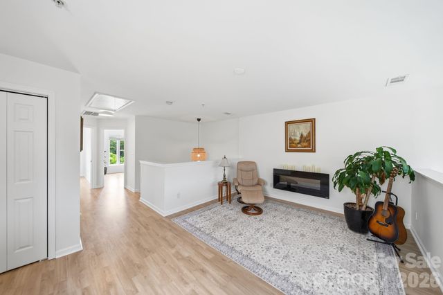 643 Raphael Place, Charlotte, NC 28205