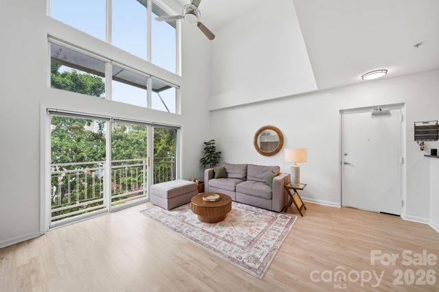 643 Raphael Place, Charlotte, NC 28205