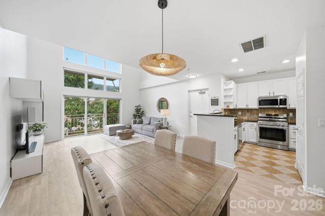 643 Raphael Place, Charlotte, NC 28205