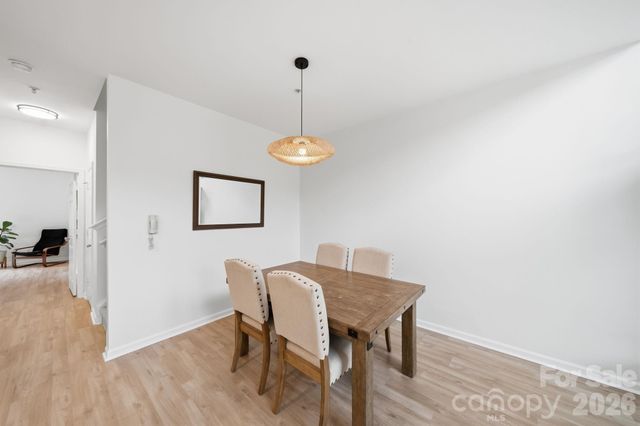 643 Raphael Place, Charlotte, NC 28205