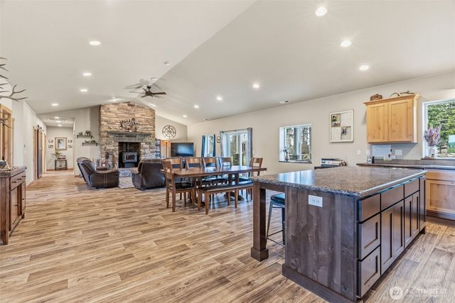 371 Toledo-Vader Road, Toledo, WA 98591