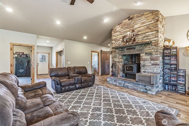 371 Toledo-Vader Road, Toledo, WA 98591