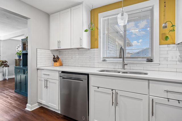 6 Messer Avenue, Salem, NH 03079