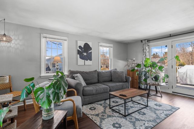 6 Messer Avenue, Salem, NH 03079