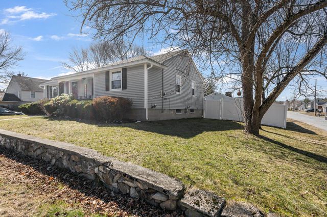 6 Messer Avenue, Salem, NH 03079