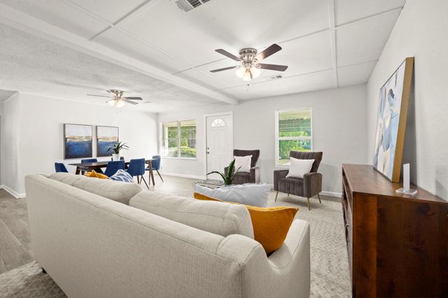 5219 Myrtlewood Street, Houston, TX 77033