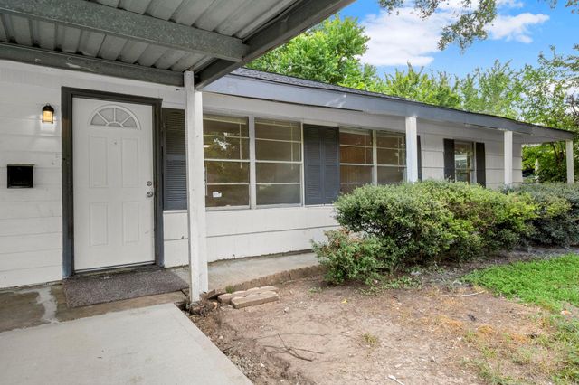 5219 Myrtlewood Street, Houston, TX 77033