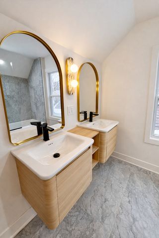 12527 S Lowe Avenue, Chicago, IL 60628