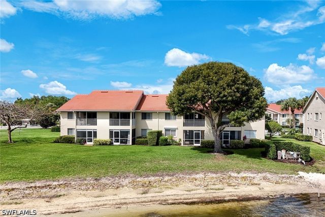 7706 Jewel LN 102, Naples, FL 34109