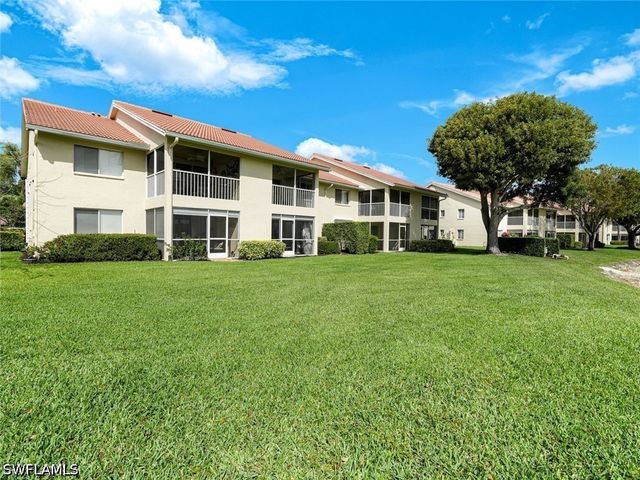 7706 Jewel LN 102, Naples, FL 34109