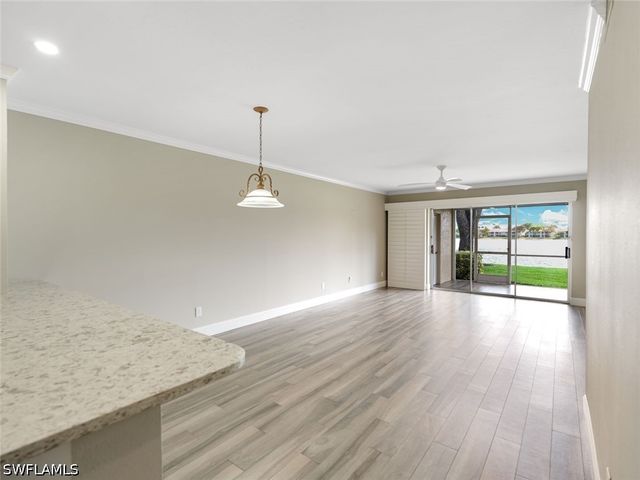 7706 Jewel LN 102, Naples, FL 34109