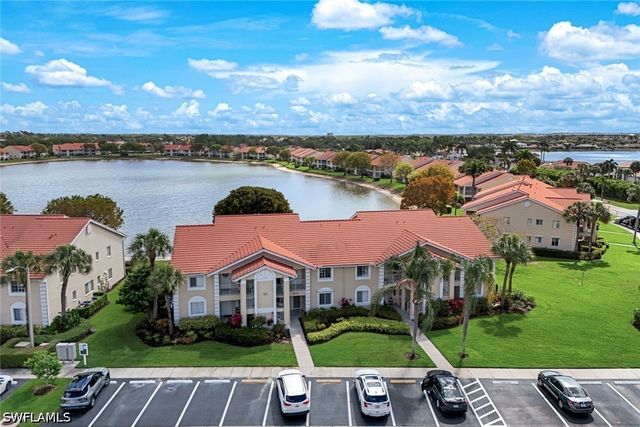 7706 Jewel LN 102, Naples, FL 34109