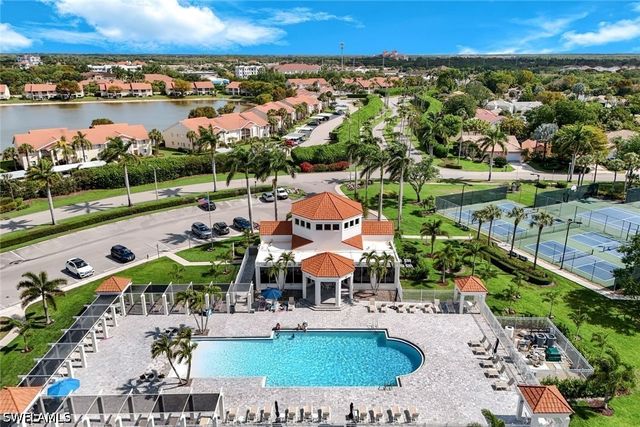 7706 Jewel LN 102, Naples, FL 34109