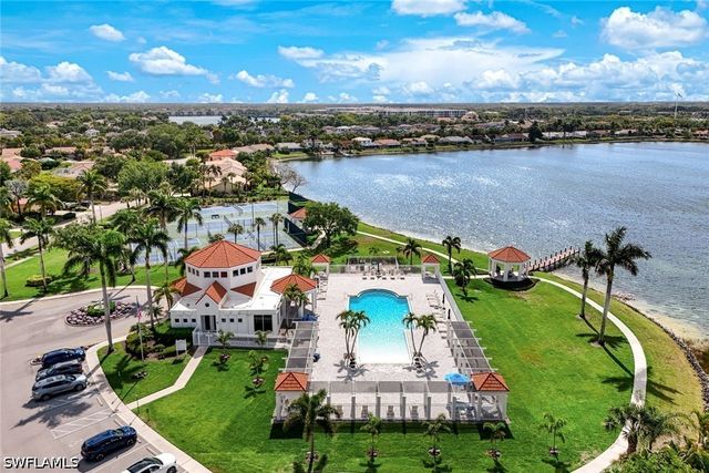 7706 Jewel LN 102, Naples, FL 34109