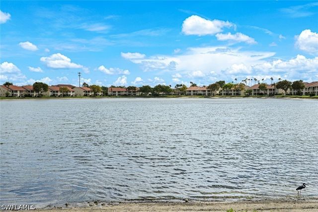 7706 Jewel LN 102, Naples, FL 34109