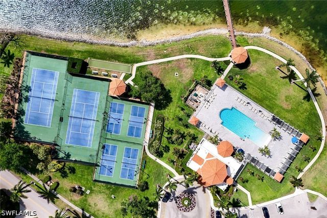 7706 Jewel LN 102, Naples, FL 34109