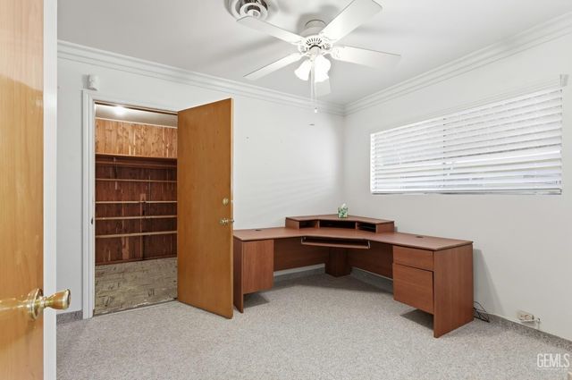 913 Elizabeth Court, Bakersfield, CA 93308