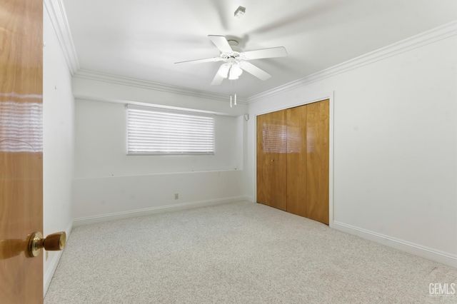 913 Elizabeth Court, Bakersfield, CA 93308