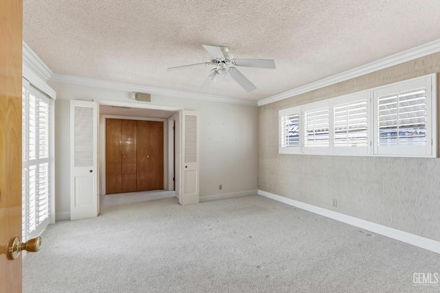 913 Elizabeth Court, Bakersfield, CA 93308