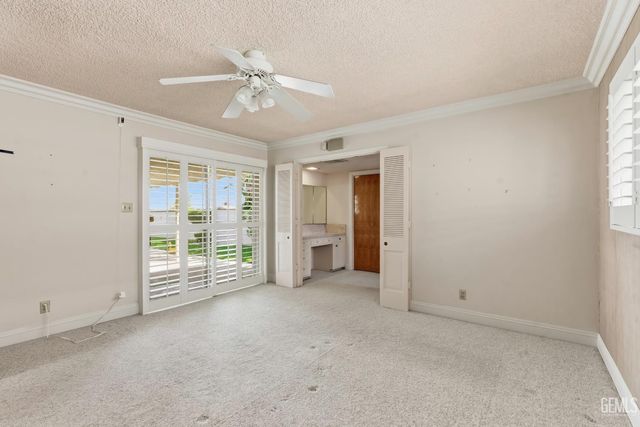 913 Elizabeth Court, Bakersfield, CA 93308