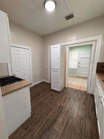 7206 Avenue B, Houston, TX 77011