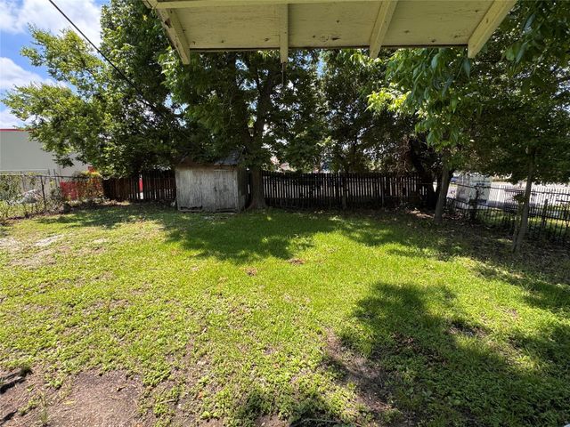 7206 Avenue B, Houston, TX 77011