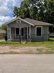 7206 Avenue B, Houston, TX 77011