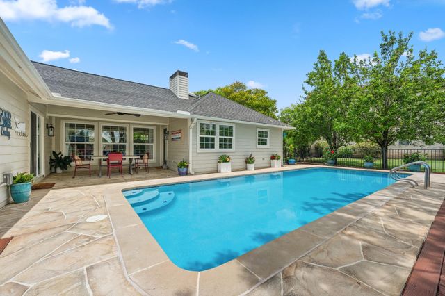 1811 Cando CT, Lakeway, TX 78734