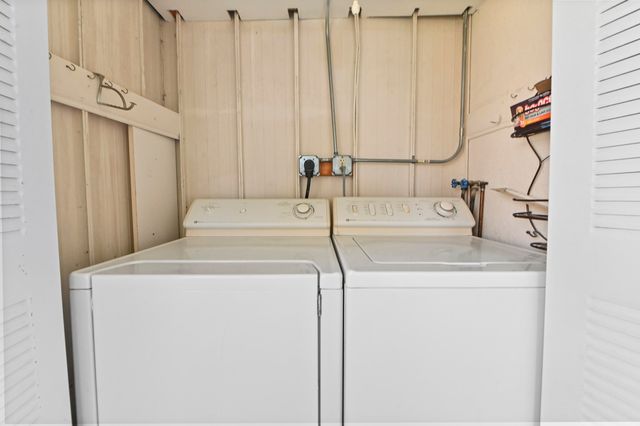 233 Monaco Boulevard E, Delray Beach, FL 33446