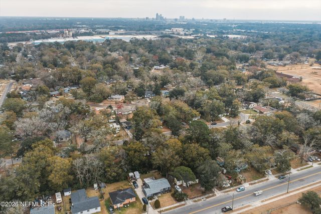 2029 W ALLANDALE Circle W, Jacksonville, FL 32254