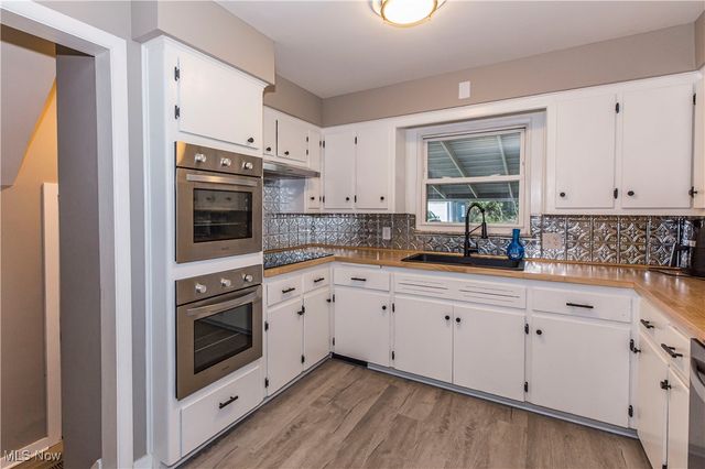 457 S Firestone Boulevard, Akron, OH 44301