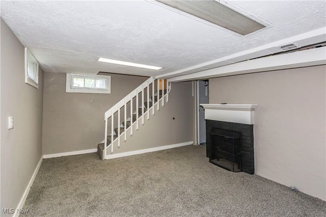 457 S Firestone Boulevard, Akron, OH 44301