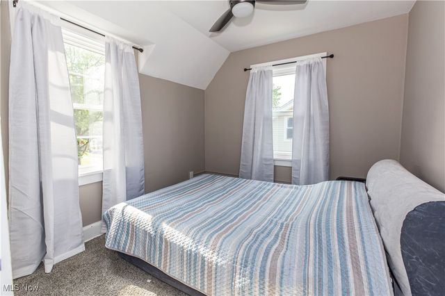 457 S Firestone Boulevard, Akron, OH 44301