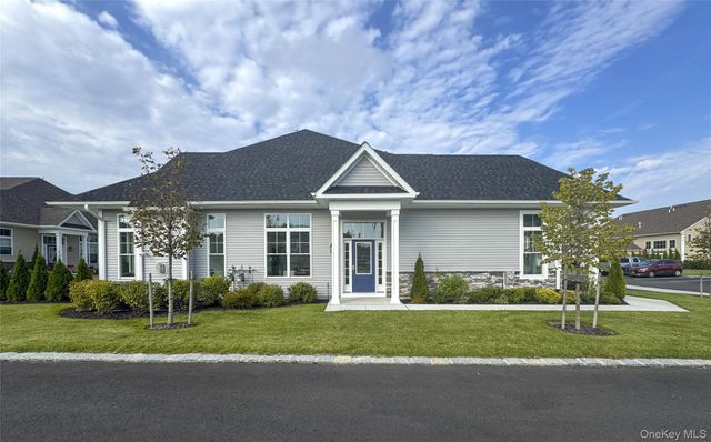 329 Silver Timber Drive 329, Yaphank, NY 11980