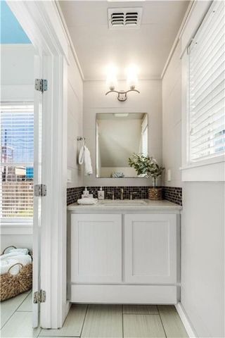 318 S Station St 1, Port Aransas, TX 78373