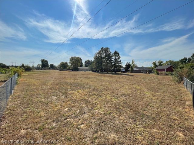 2215 Granite Circle, Van Buren, AR 72956