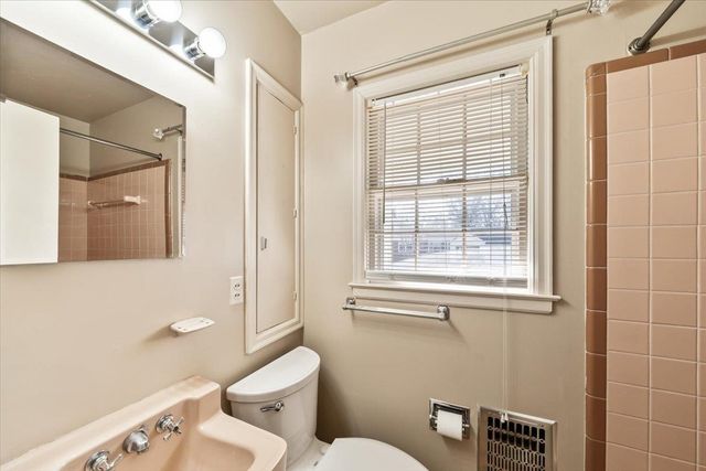 5 S ALICIA DR, Memphis, TN 38112