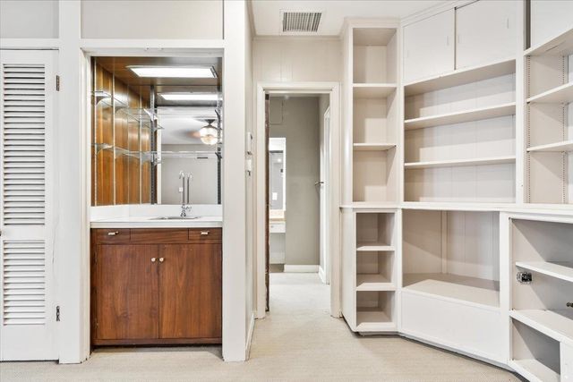 5 S ALICIA DR, Memphis, TN 38112