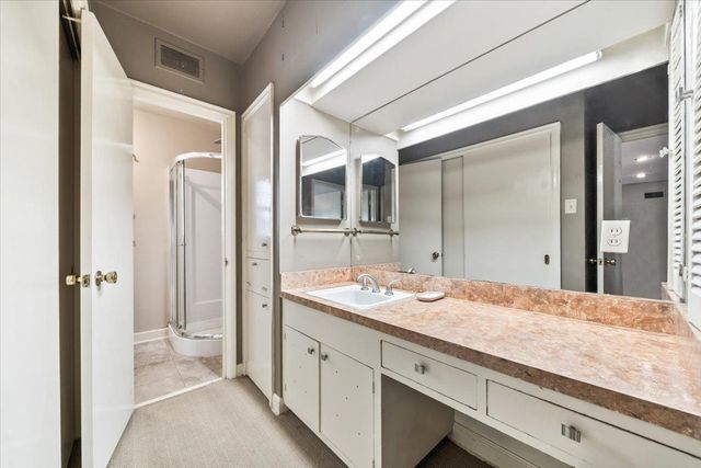 5 S ALICIA DR, Memphis, TN 38112