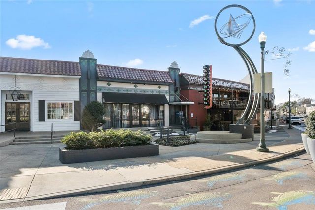 5 S ALICIA DR, Memphis, TN 38112