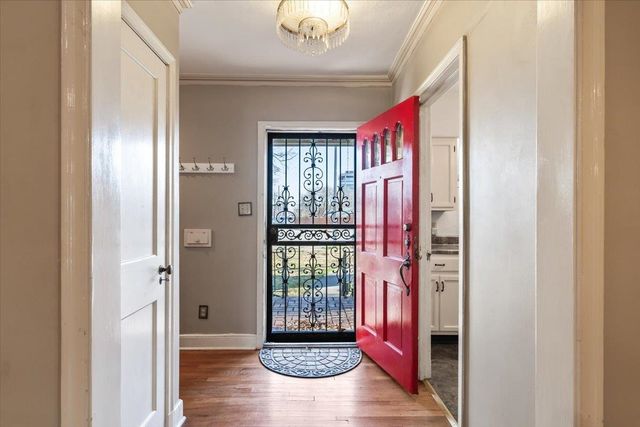 5 S ALICIA DR, Memphis, TN 38112