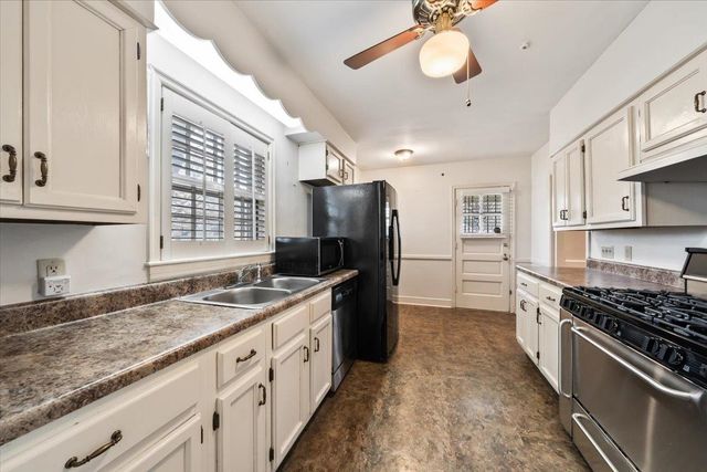 5 S ALICIA DR, Memphis, TN 38112