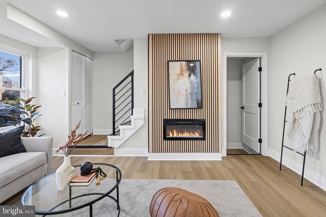 8221 STEWARTON CT, Severn, MD 21144