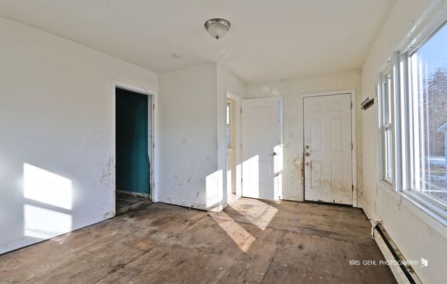 1525 Idlewild Drive, Round Lake Beach, IL 60073