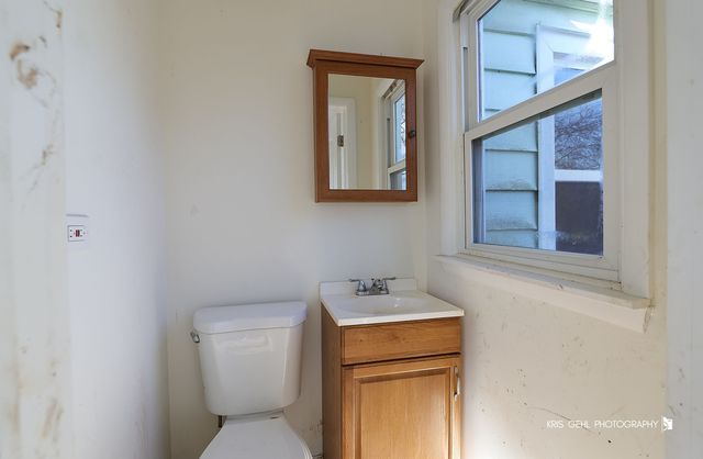 1525 Idlewild Drive, Round Lake Beach, IL 60073