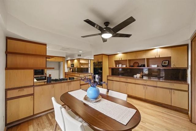 6600 Overhill Road, Mission Hills, KS 66208