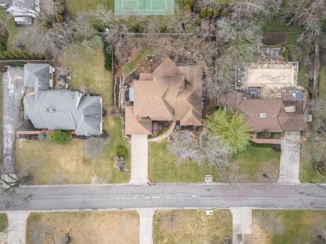 6600 Overhill Road, Mission Hills, KS 66208