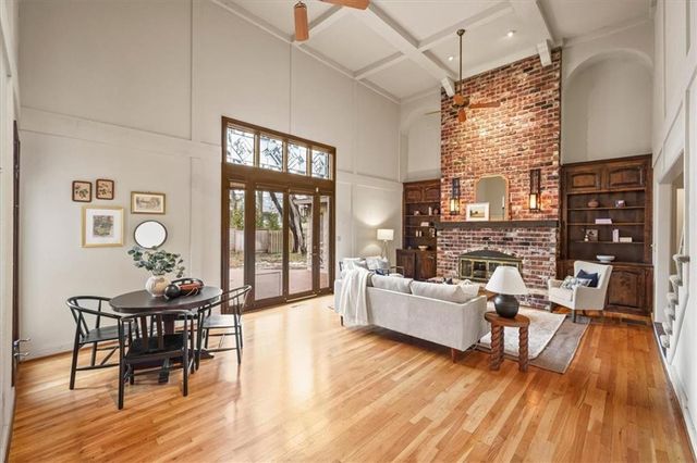 6600 Overhill Road, Mission Hills, KS 66208