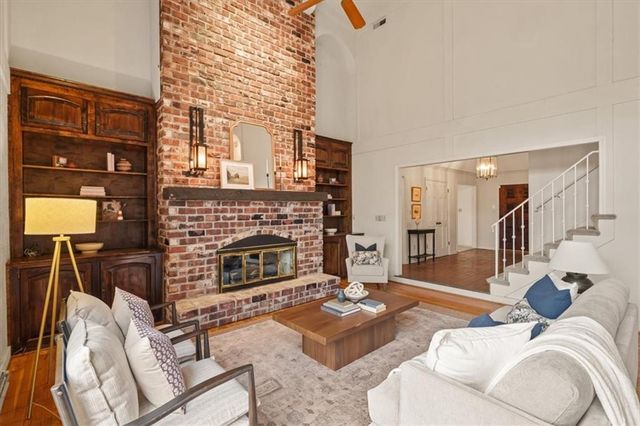 6600 Overhill Road, Mission Hills, KS 66208